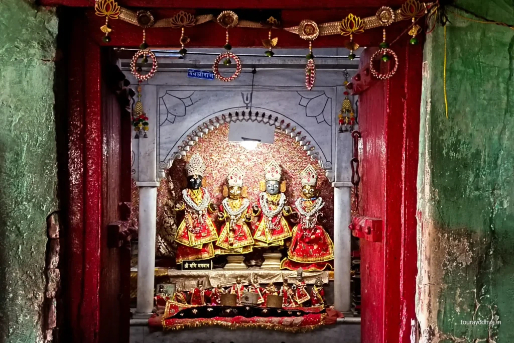 Mani Parvat Murti Ram Sita 